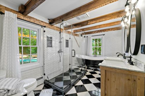 904 Sycamore Ave, Tinton Falls NJ 07724-3132 exterior