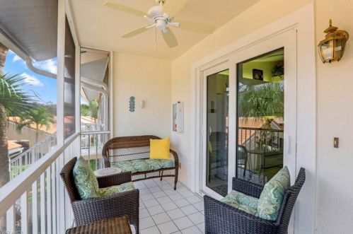 2305 Hidden Lake Dr, Naples, FL 34112-2771