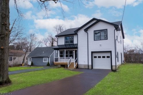 58 Tintle Ave, West Milford Lakes NJ  07480-4714 exterior