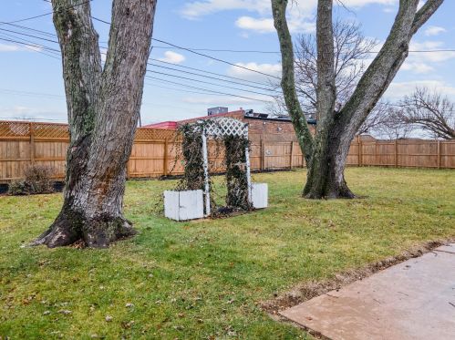 608 Alta Ave, Englewood OH  45322-1803 exterior