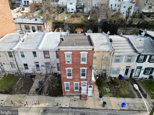 211 Krams Ave, Philadelphia PA  19127-1213 exterior