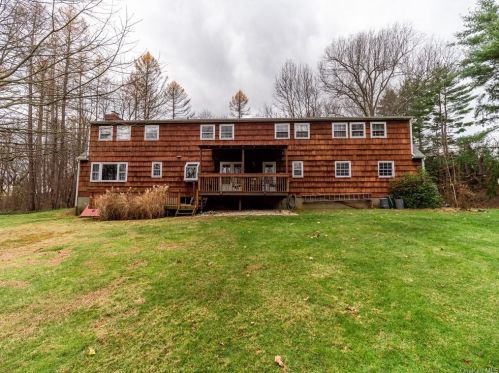 2330 Blue Spruce Dr, Yorktown Hgts, NY 10598-3902
