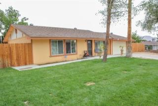 15846 La Verida Dr, Victorville, CA 92395-3450