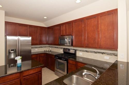 1025 Villa Paloma Blvd, Oak Point TX  75068-4904 exterior