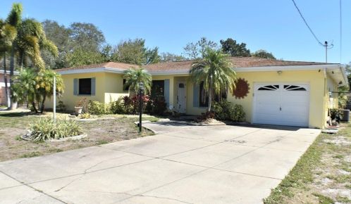 10854 Mohawk Rd, Saint Petersburg, FL 33708-3110