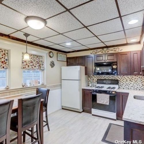 64 Birch St, Lake Grove NY  11755-2743 exterior