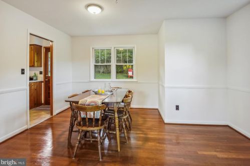 13100 Furnace Mountain Rd, Lovettsville VA  20180-2418 exterior