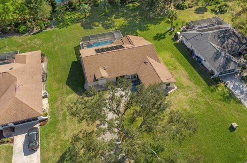 10208 Hoover St, Brooksville FL  34608-7137 exterior