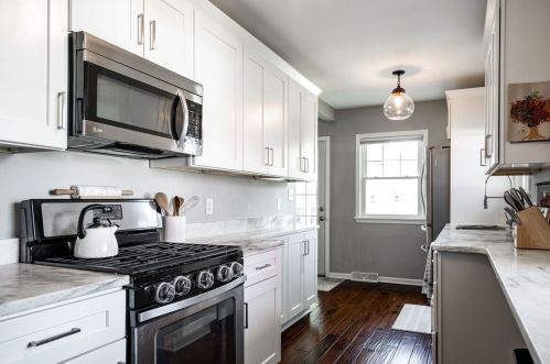 2222 107, Milwaukee WI 53226-2321 exterior