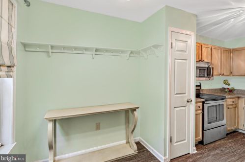 1528 Macintosh Way, Hummelstown PA  17036-8727 exterior