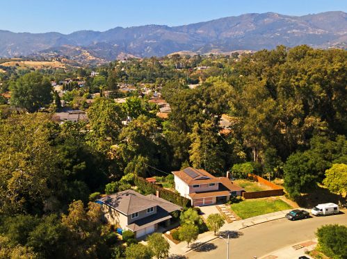 4960 Cervato Way, Santa Barbara, CA 93111-1906