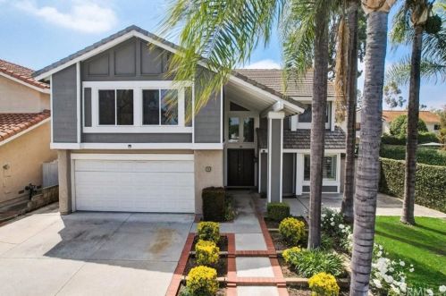 12 Christamon, Irvine CA 92620-1829 exterior