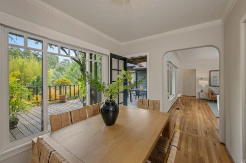 1095 Pine Tree Ln, Sebastopol CA  95472-2681 exterior