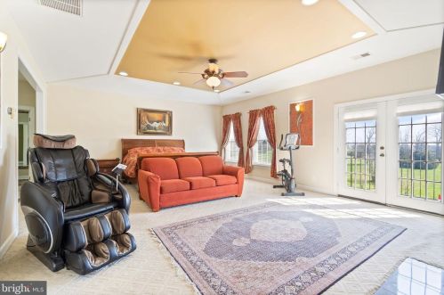 15840 Parnell Ct, Haymarket VA  20169-1667 exterior