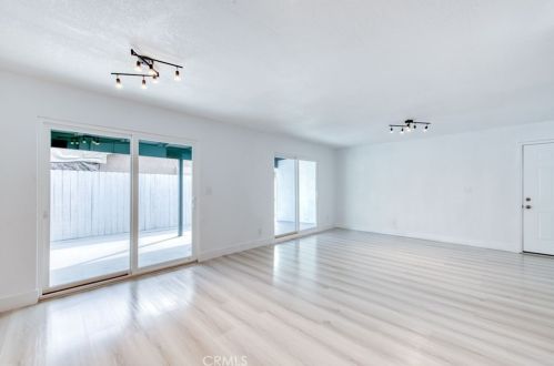 4747 Kaviland Ave, Fresno CA  93725-1716 exterior