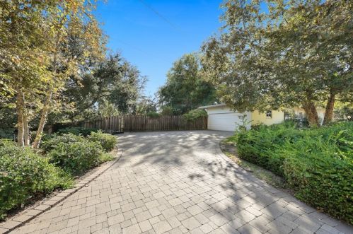 2222 Mendocino Ln, Altadena CA  91001-2816 exterior