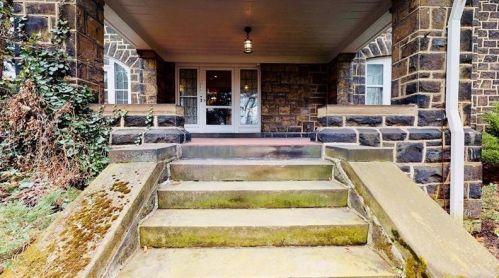 5757 Wilkins Ave, Pittsburgh, PA 15217-1272