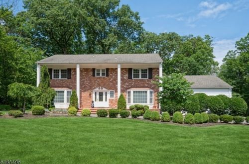 51 Poplar Dr, Greystone Park, NJ 07950-3230