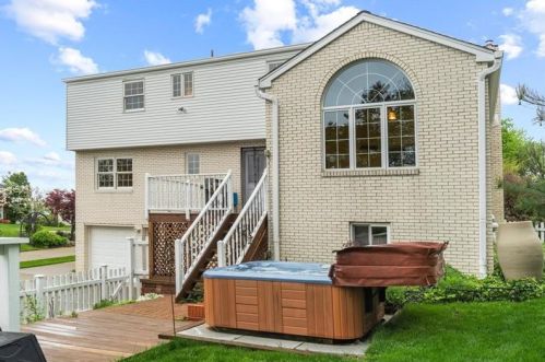 4876 Ottawa Ct, Gibsonia PA  15044-8274 exterior