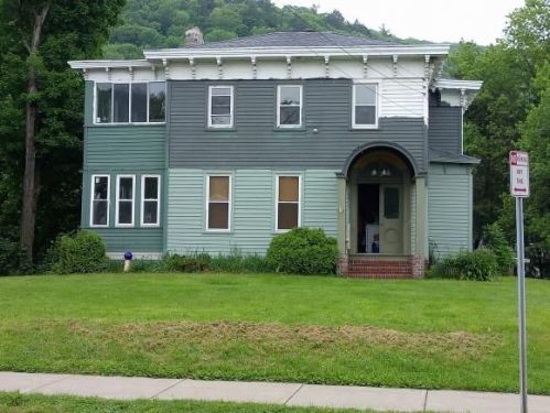 561 Front St, Binghamton, NY 13905-1537