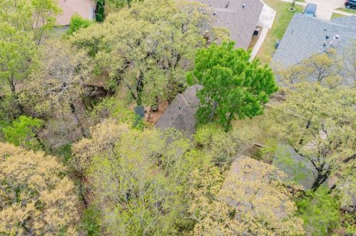 8009 Settlement Dr, Denton, TX 76210-7118