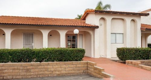 215 Candice Pl, Vista CA  92083-1944 exterior