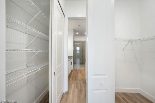 409 6th Ter, Cape Coral FL  33990-1529 exterior