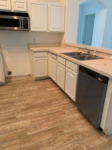 1112 Liberty Hall Dr, Kissimmee FL 34746-6724 exterior