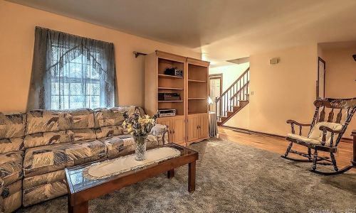 22 Harvest Ln, Milford CT  06461-1705 exterior