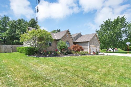 1884 Shoshone Dr, London, OH 43140-9020