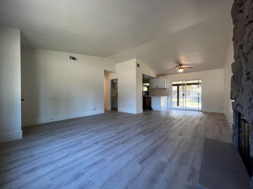 1597 Klamath River Dr, Rancho Cordova CA  95670-2756 exterior