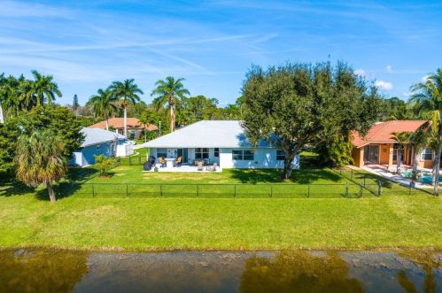 176 Monterey Way, West Palm Beach FL  33411-7816 exterior