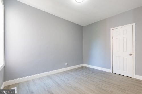 6526 Chew Ave, Philadelphia PA 19120-2332 exterior