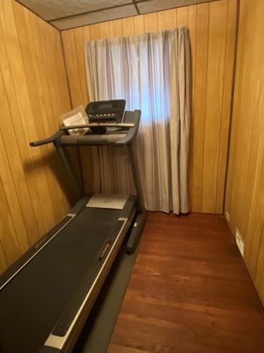 1334 Margaret St, Whitaker PA  15120-2050 exterior