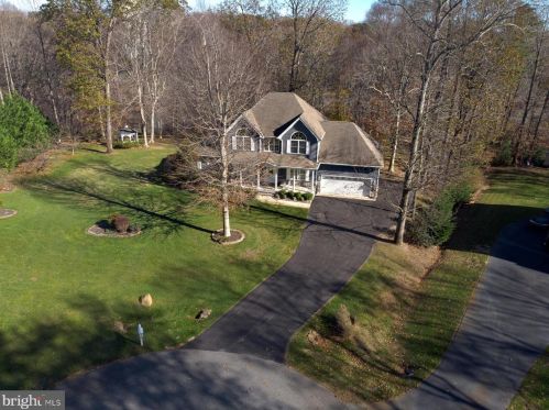 63 Douglas Dr, Frederica, DE 19946-2939