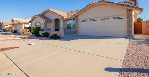 8045 Natal Ave, Mesa, AZ 85209-6700