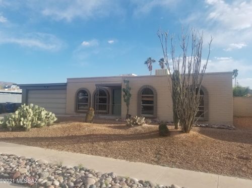 9942 Vicksburg St, Tucson, AZ 85748-3357
