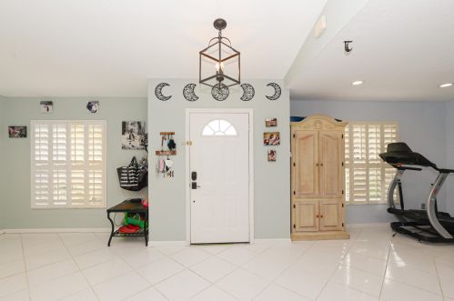 325 Gulfstream Ave, Fort Pierce FL 34983-1219 exterior