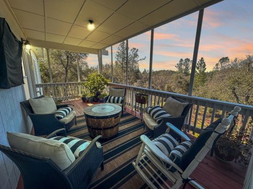 19066 Norlene Way, Grass Valley, CA 95949-7219