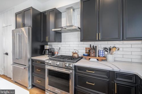 620 Carpenter St, Philadelphia PA  19147-2908 exterior