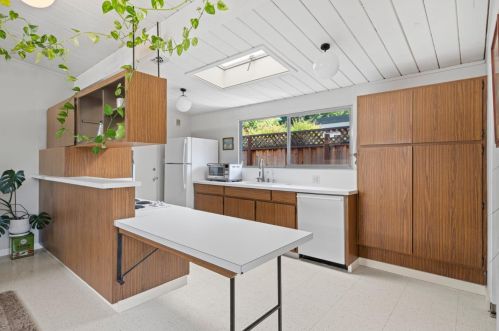 1758 Comstock Ln, San Jose CA  95124-1701 exterior