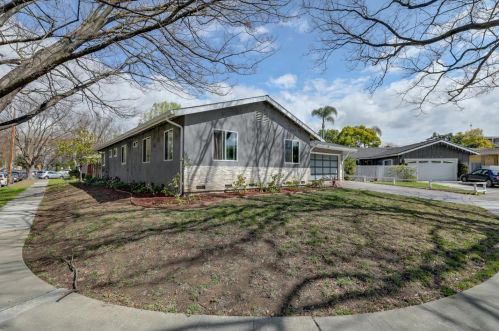 2416 Pebble Beach Ct, San Jose, CA 95125-2812