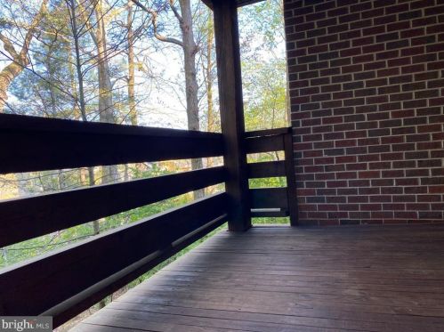 11164 Beaver Trail Ct, Herndon VA  20191-4319 exterior