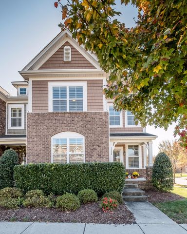 1302 Riverbrook Dr, Hermitage, TN 37076-3569