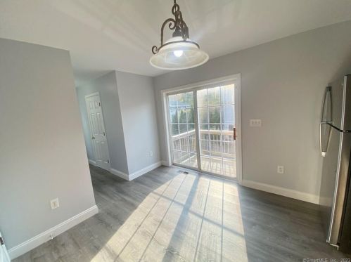 79 Coalpit Hill Rd, Danbury, CT 06810-8071