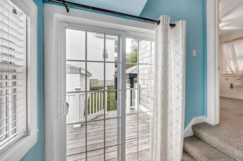 12 Sperry St, Milford CT  06460-7938 exterior