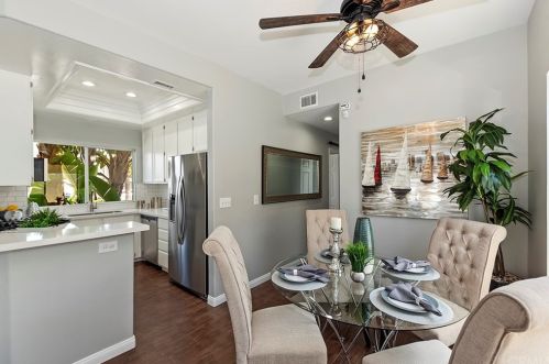 126 33 St, Newport Beach CA  92663-3028 exterior