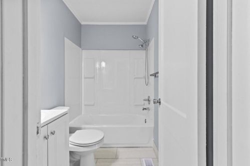 921 Graham St, Burlington NC  27217-6062 exterior