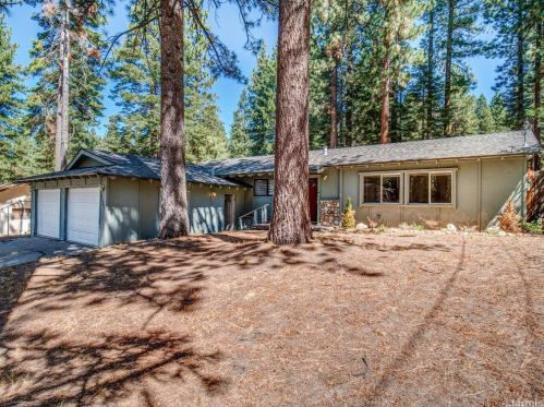 2582 Humboldt St, South Lake Tahoe CA  96150-7227 exterior