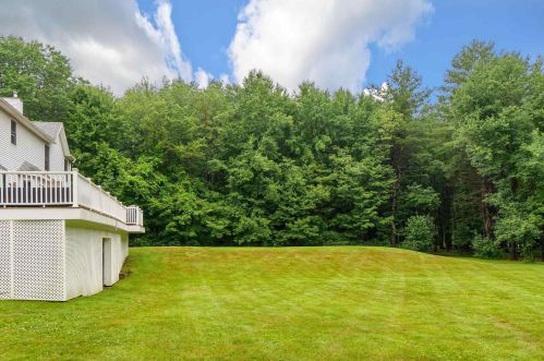 73 Town Farm Rd, Salem, NH 03079-2425